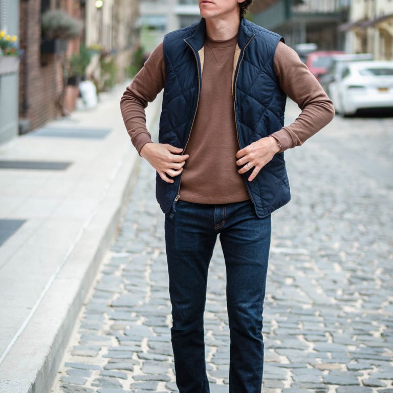What To Wear With Dark Blue Jeans Read This First