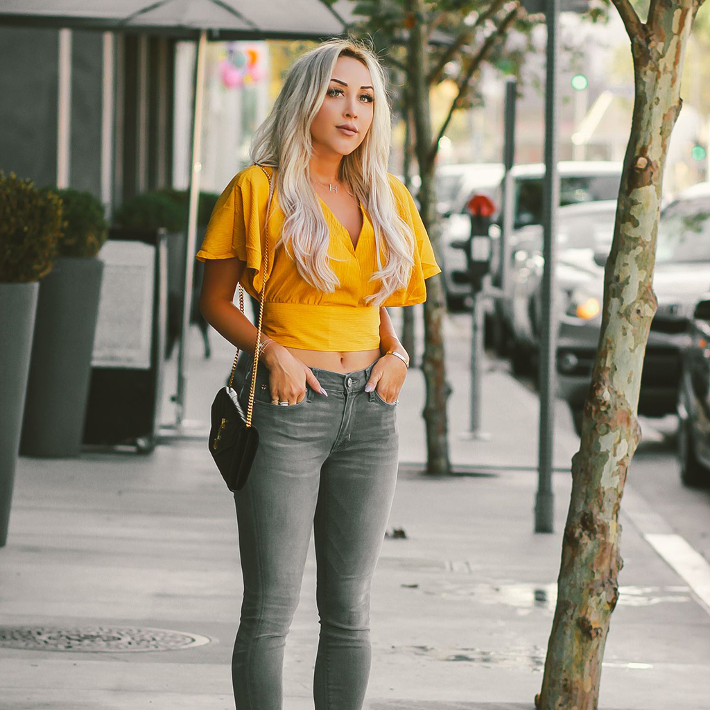 Actualizar 64+ imagen grey jeans outfit ideas - Abzlocal.mx