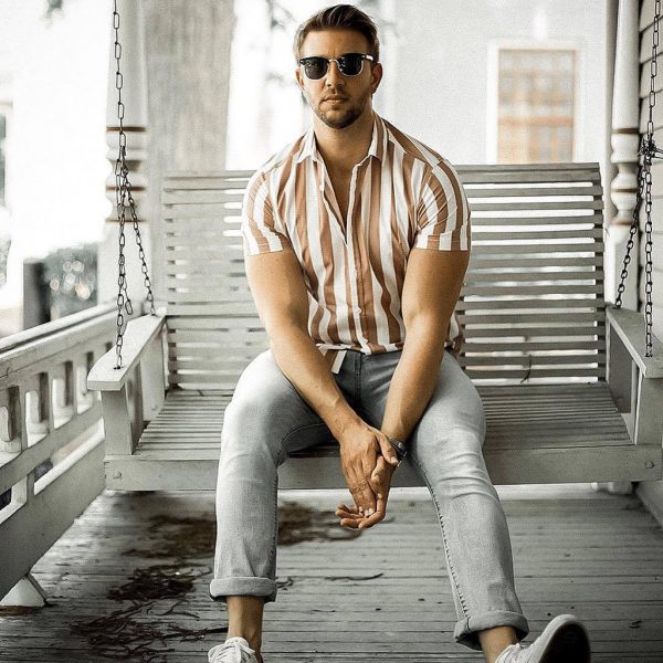 What To Wear With Grey Jeans Read This First