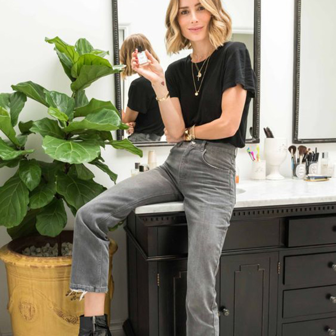 What To Wear With Grey Jeans - Read This First