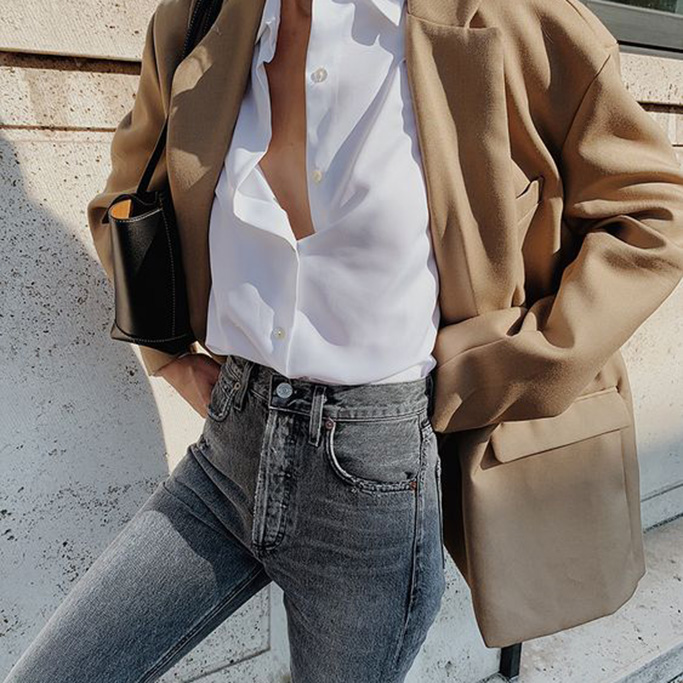 What To Wear With Grey Jeans - Read This First