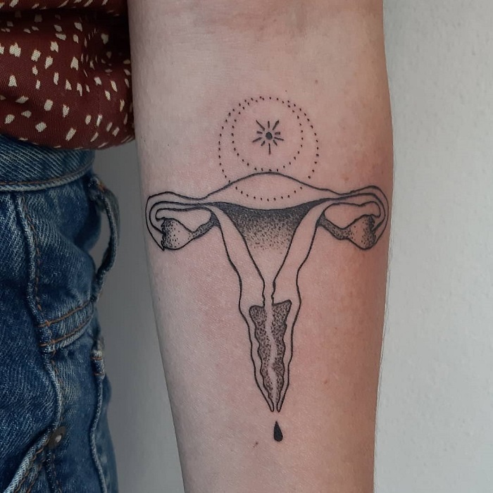 25 Womb Tattoos Symbolizing the Miracle of Creation