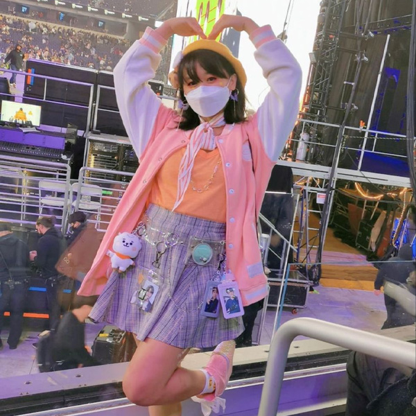 5 BTS Concert Outfit Ideas - Read This First