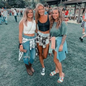 30 Country Concert Outfit Ideas - Read This First