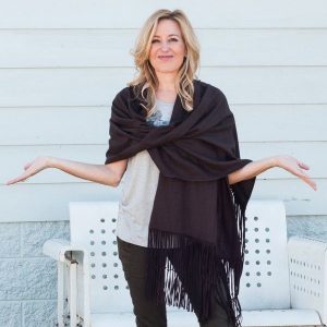 How To Wear A Shawl - Read This First