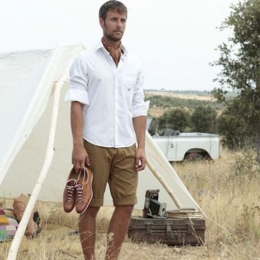 What to Wear on a Safari - Practical Outfit Ideas for Women & Men