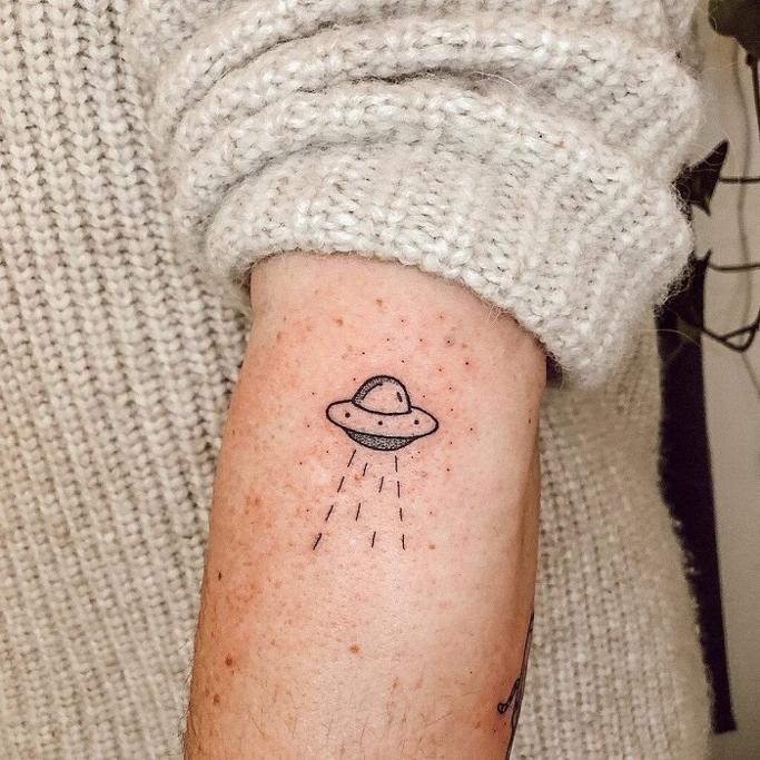 Best UFO Tattoo Ideas