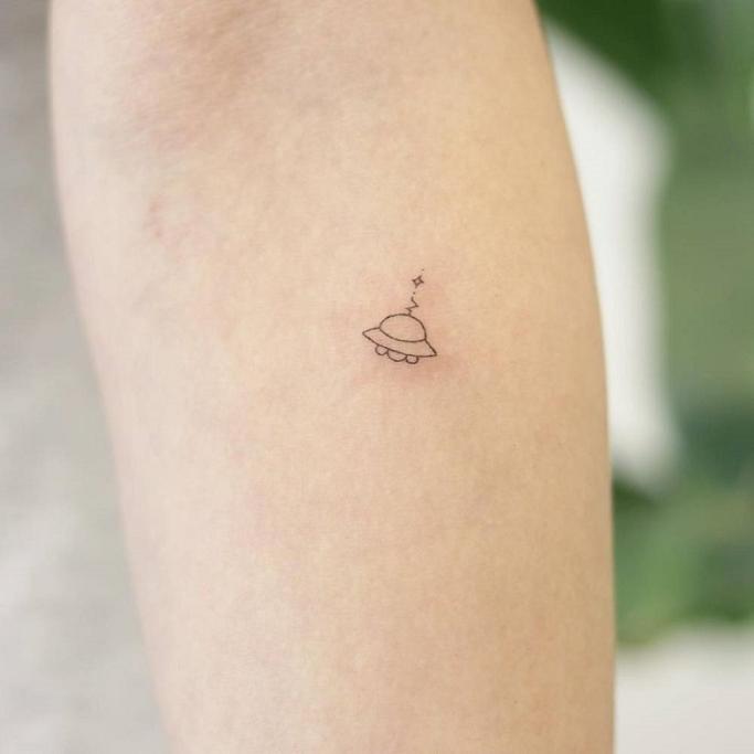 UFO Tattoo 37