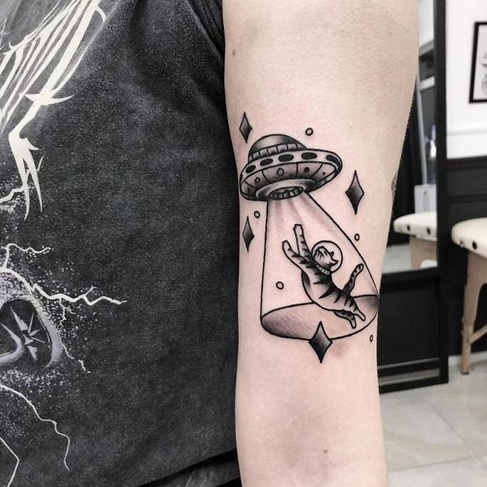 Best UFO Tattoo Ideas