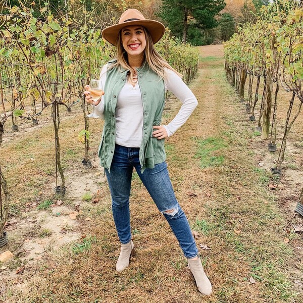 Easy Wine Tasting Outfit