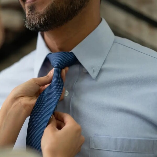 How To Wear a Tie