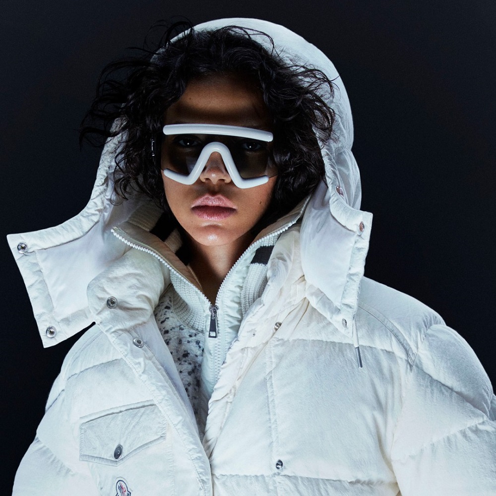 Moncler Review: A Comprehensive Look at the Popular Luxury Brand