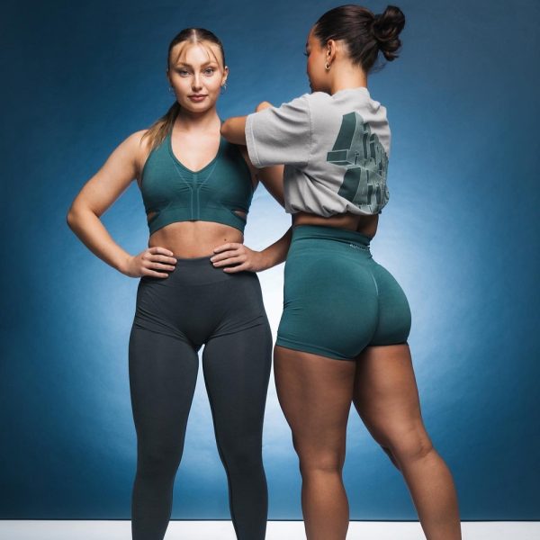 Alphalete Athletics Review: Pros and Cons of the Popular Fitness Brand ...
