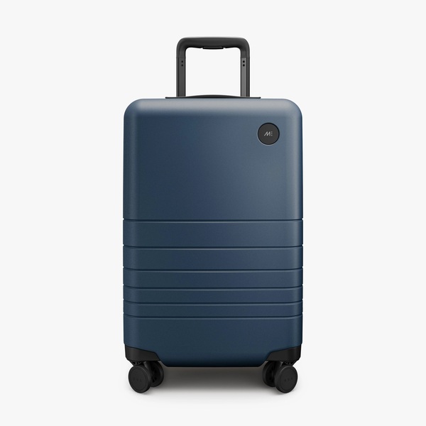 Best Luggage Gifts for Christmas 2024: Perfect Presents for Travelers
